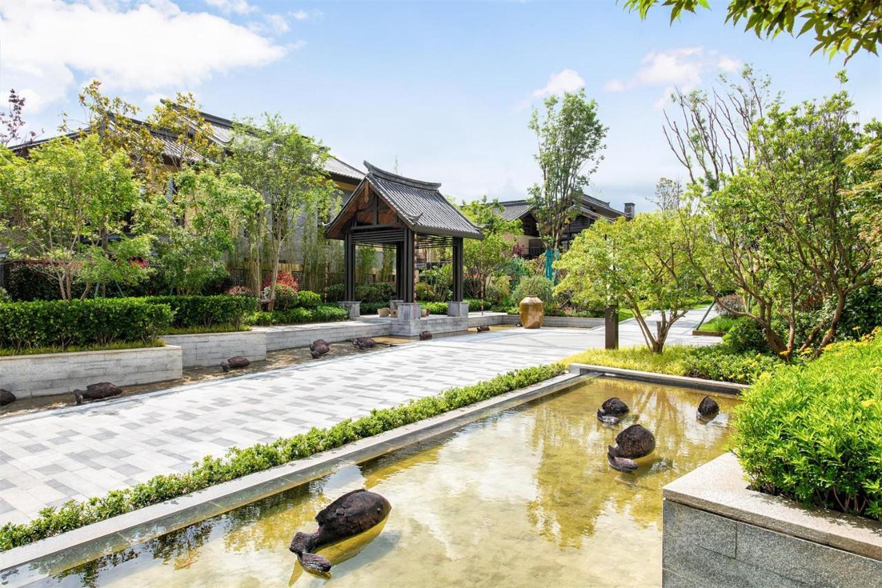 Howard Johnson Jinlin Plaza Lijiang Lijiang  Exterior foto